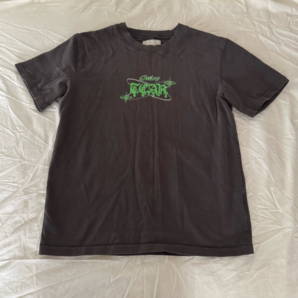 BTS Outro:Tear Shirt